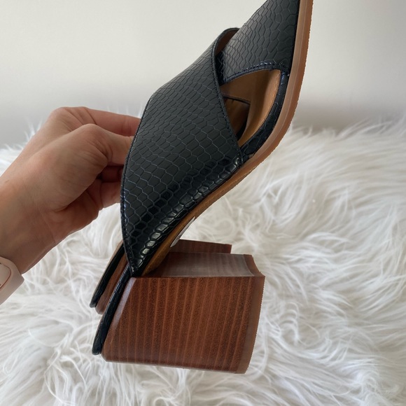 NEW Susina black cross trap square toe block heel sandal size 8.5 - Picture 3 of 6